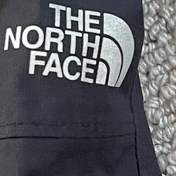 BOGO North Face SnowQuest Suspender Snow Pants - Picture 8 of 14